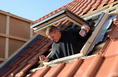 Pose de fenêtres de toit Velux à Chenebier